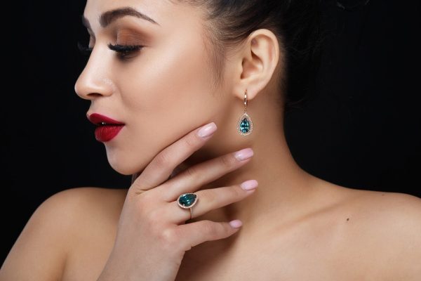 Women jewelleries agaer354